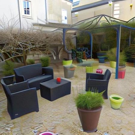 Logis Hotel Le Pelican Vernantes Exterior photo