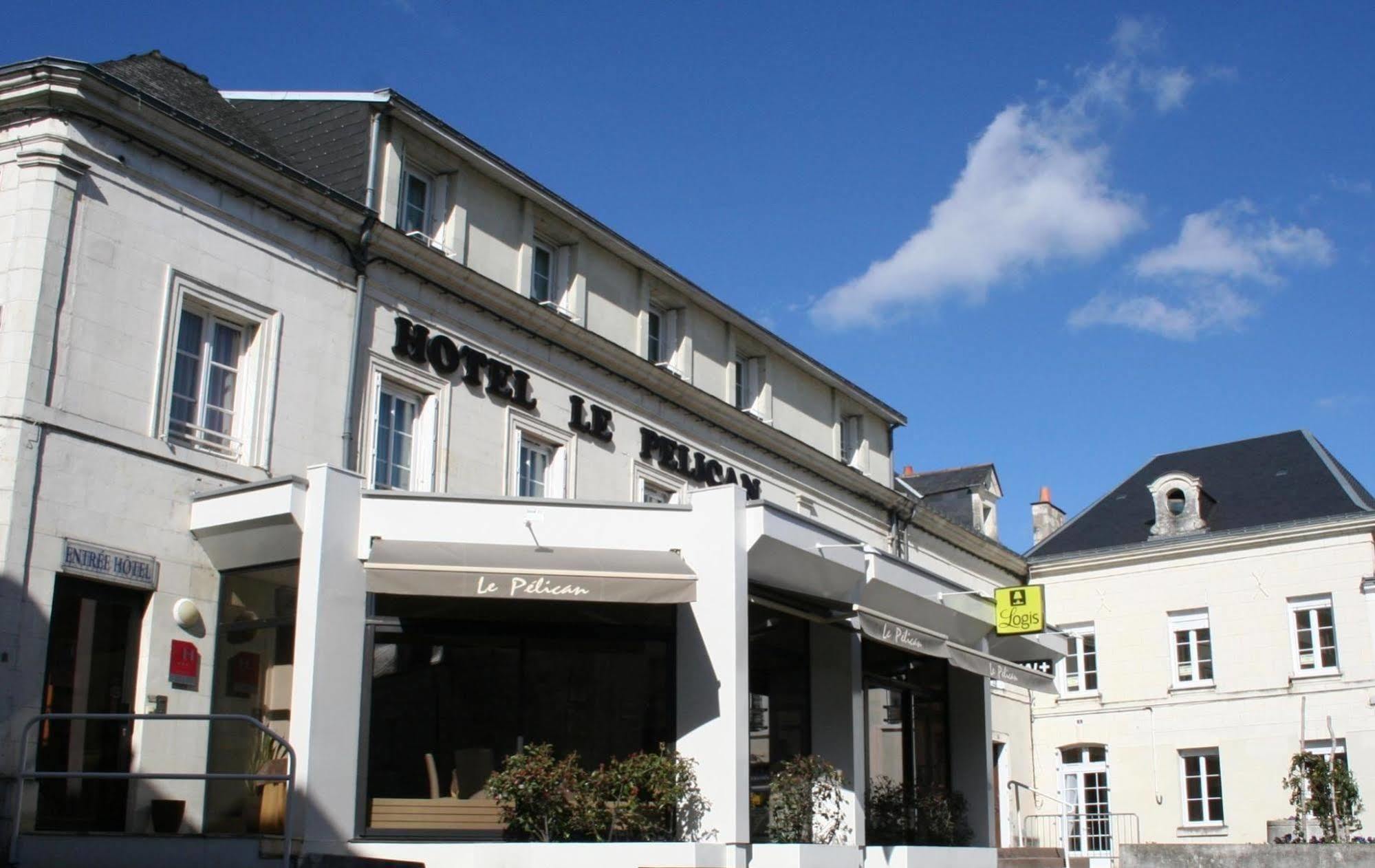 Logis Hotel Le Pelican Vernantes Exterior photo